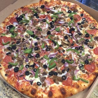 Sportsman Supreme Pizza